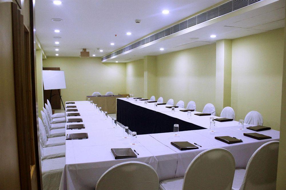 Hotel Raj Park- Hill View Tirupati Exteriér fotografie