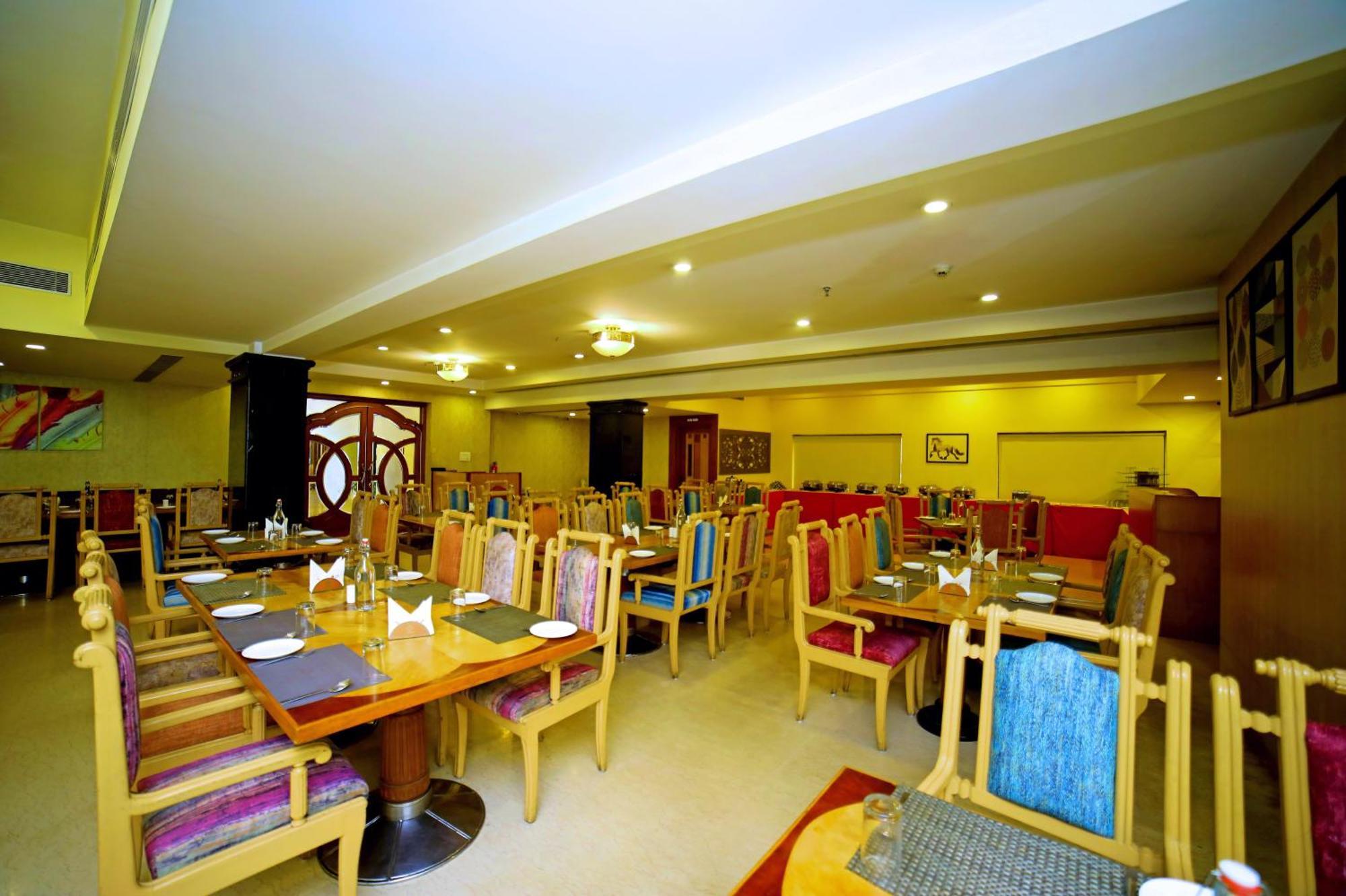Hotel Raj Park- Hill View Tirupati Exteriér fotografie