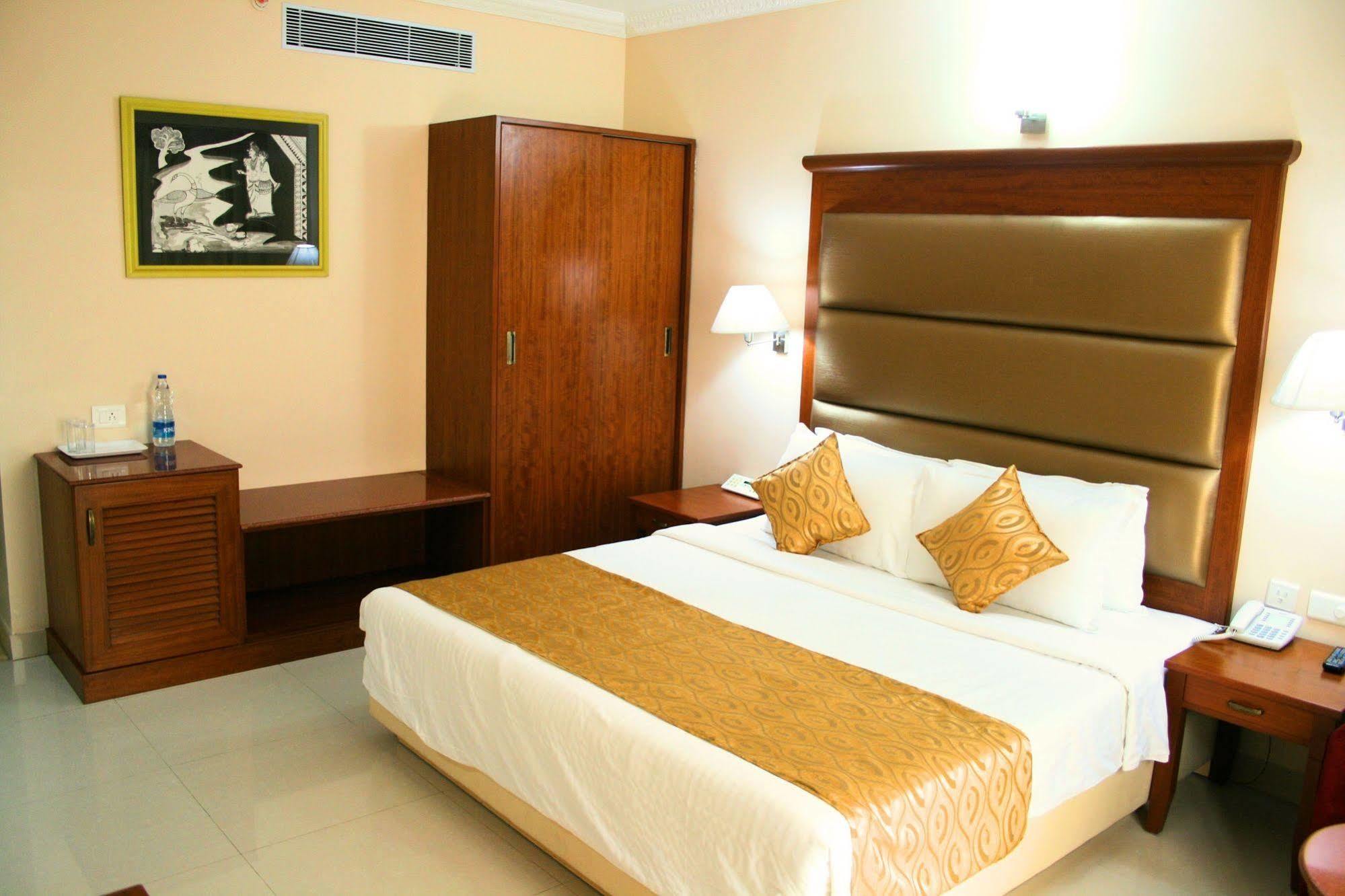 Hotel Raj Park- Hill View Tirupati Exteriér fotografie