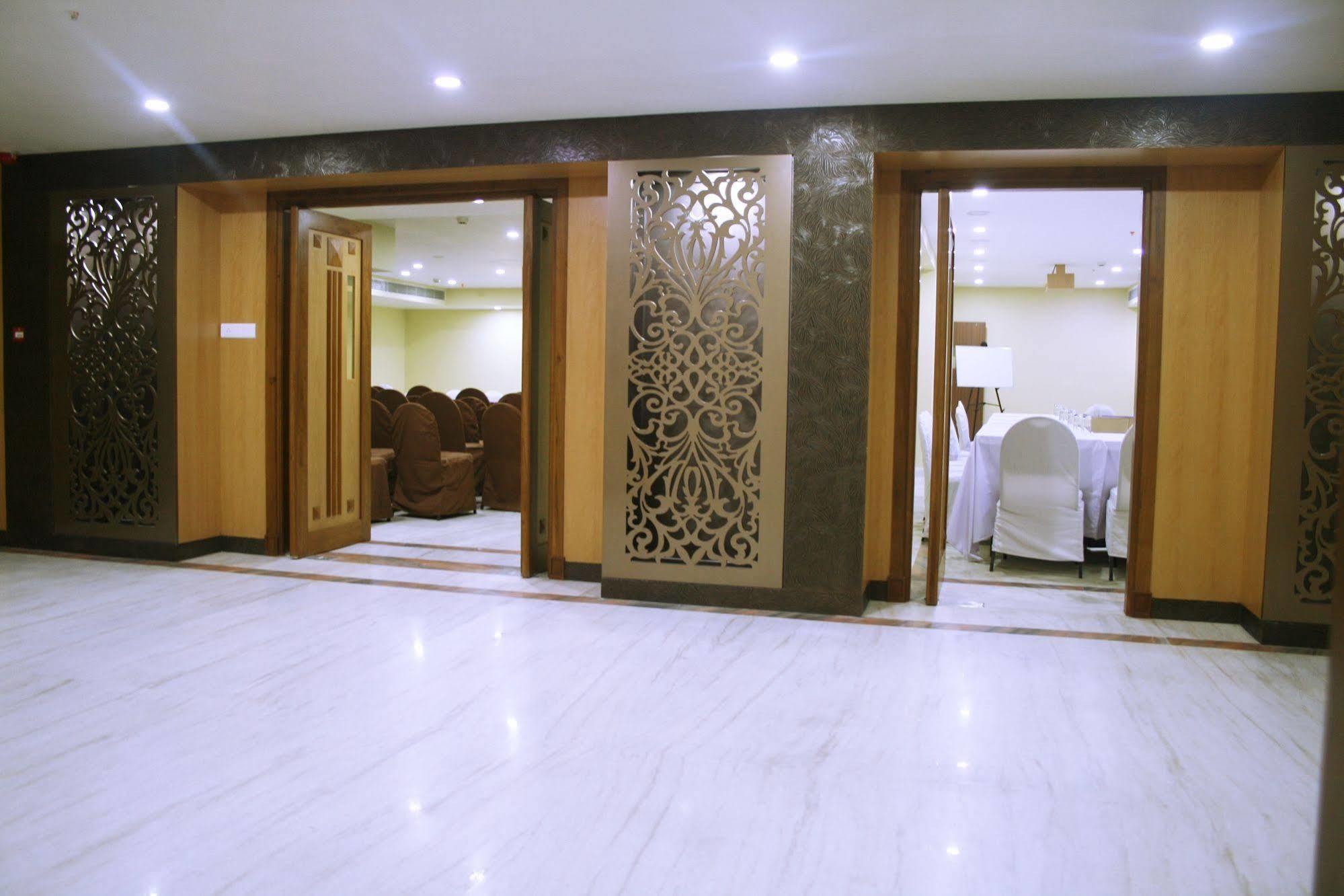 Hotel Raj Park- Hill View Tirupati Exteriér fotografie